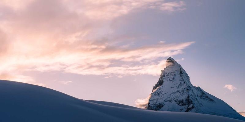 企业管理入门：从恩森帕尔到品牌定位，构建可持续竞争力的基石